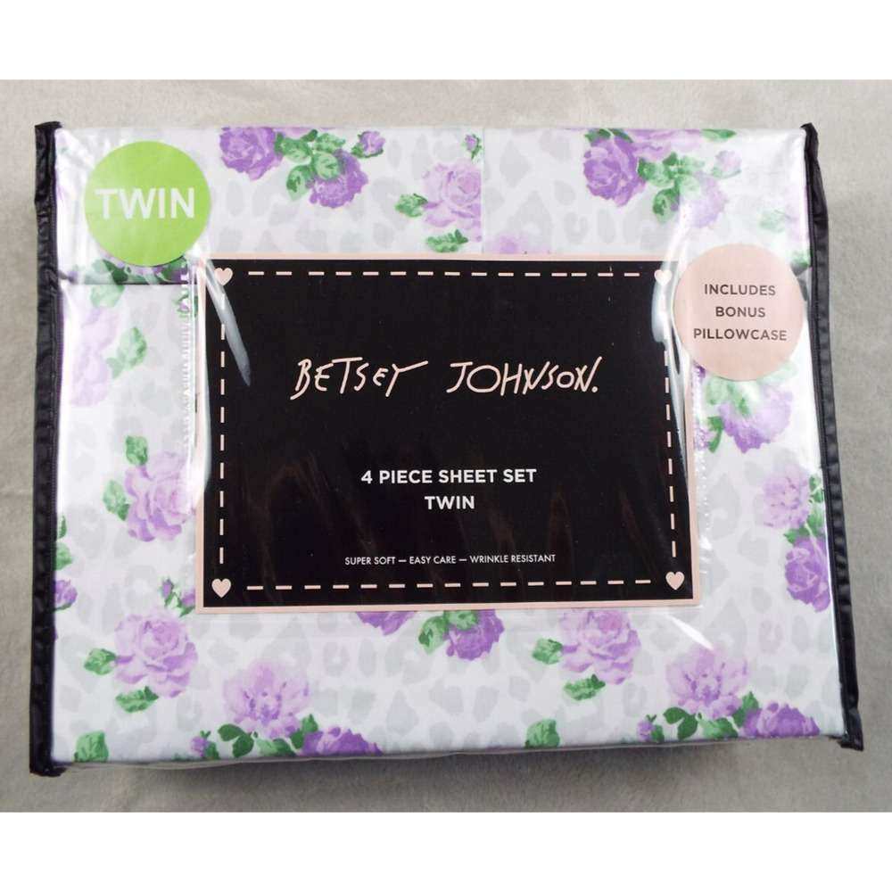 BETSEY JOHNSON Purple Floral 4 Piece Twin Sheet Set Wrinkle Resistant NEW